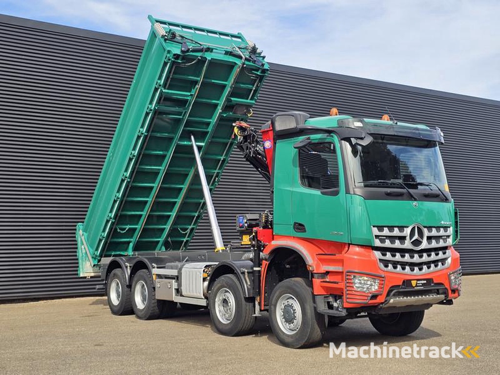 Mercedes AROCS 4145 / 8X6 / TIPPER + HMF CRANE