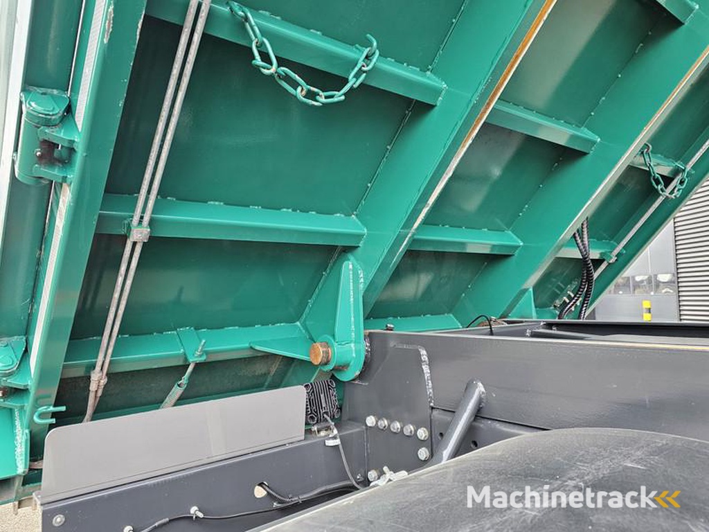 Mercedes AROCS 4145 / 8X6 / TIPPER + HMF CRANE