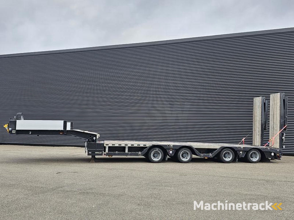 Faymonville MULTIMAX-EXTENDABLE-HYDR-RAMP-WHEEL-WELL-RADMULDEN