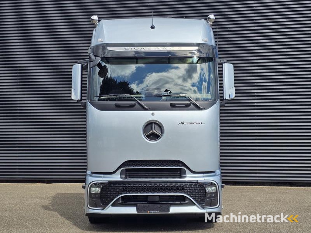 Mercedes ACTROS 2548 6X2/4 / PTO / GIGASPACE