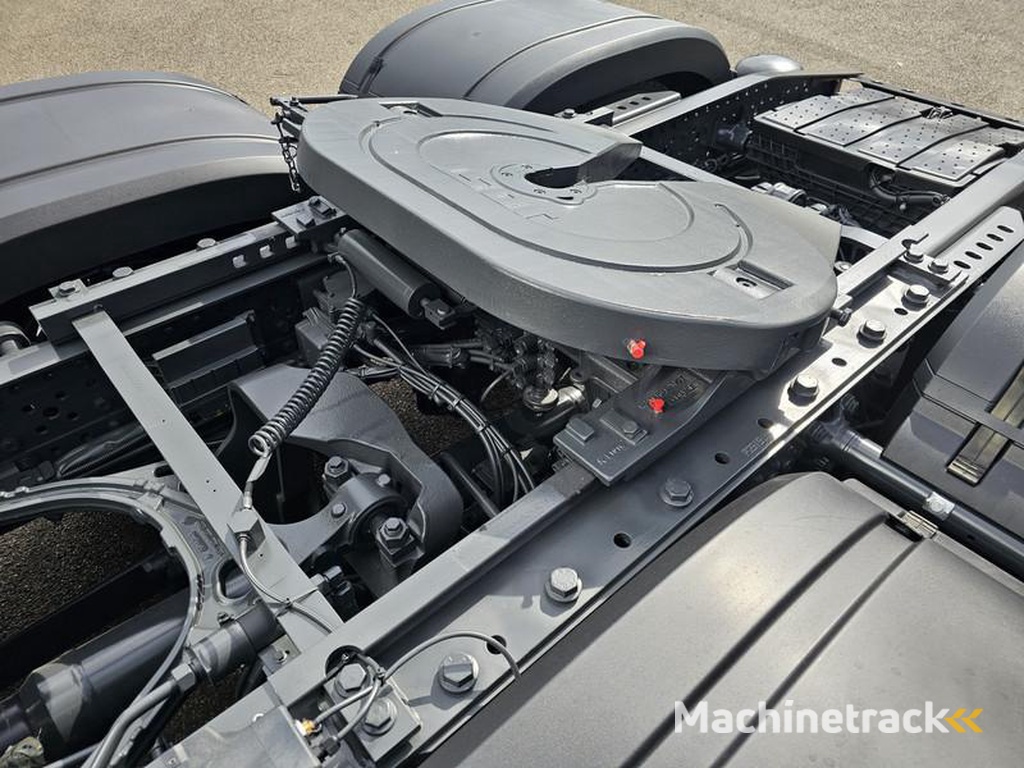 Mercedes ACTROS 2548 6X2/4 / PTO / GIGASPACE