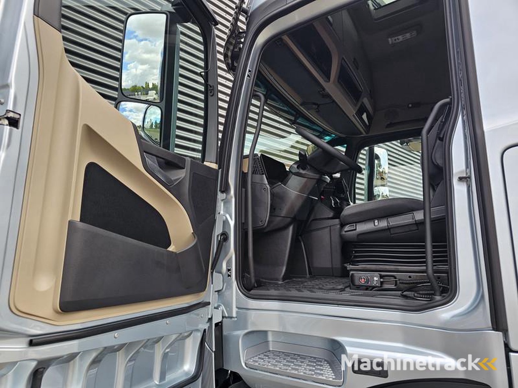 Mercedes ACTROS 2548 6X2/4 / PTO / GIGASPACE