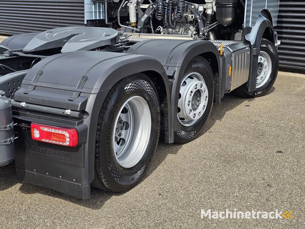 Mercedes ACTROS 2548 6X2/4 / PTO / GIGASPACE