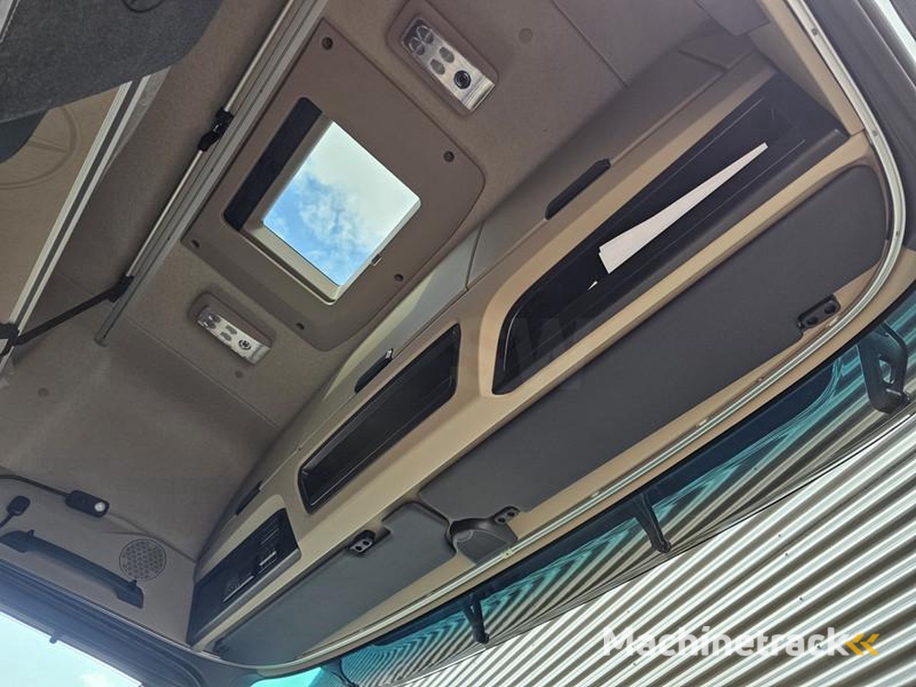 Mercedes ACTROS 2548 6X2/4 / PTO / GIGASPACE