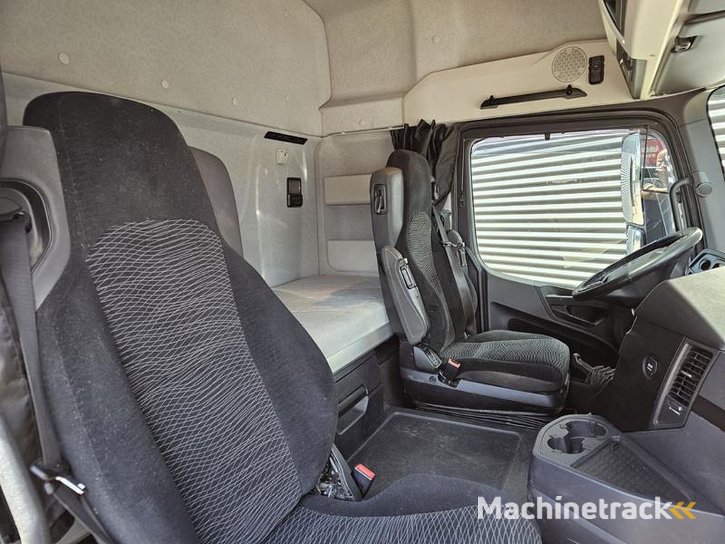 Mercedes AROCS 2545 6x2 / HMF 32 TM / CRANE / KRAN