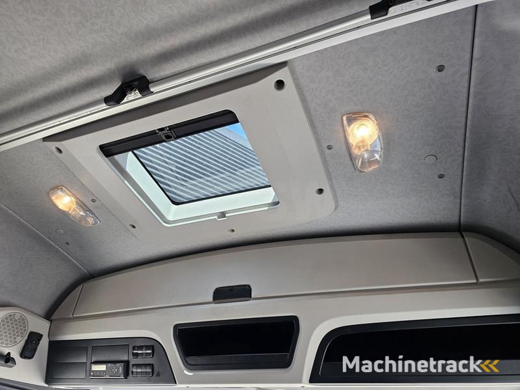 Mercedes AROCS 2545 6x2 / HMF 32 TM / CRANE / KRAN