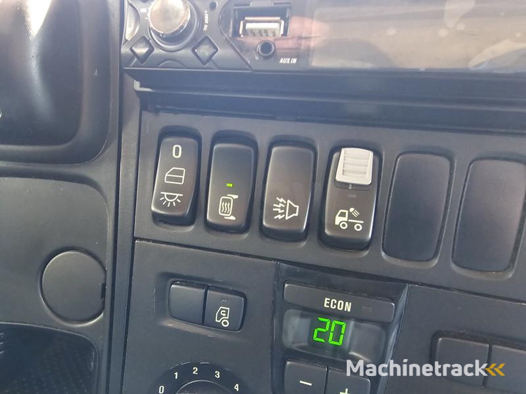 Scania P-280-trailer-2-X-SLIDE-OUT-CAMPER-WOHNMOBIL