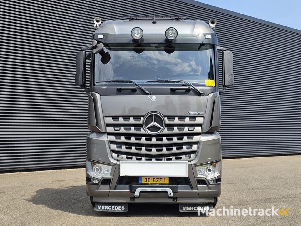 Mercedes Arocs