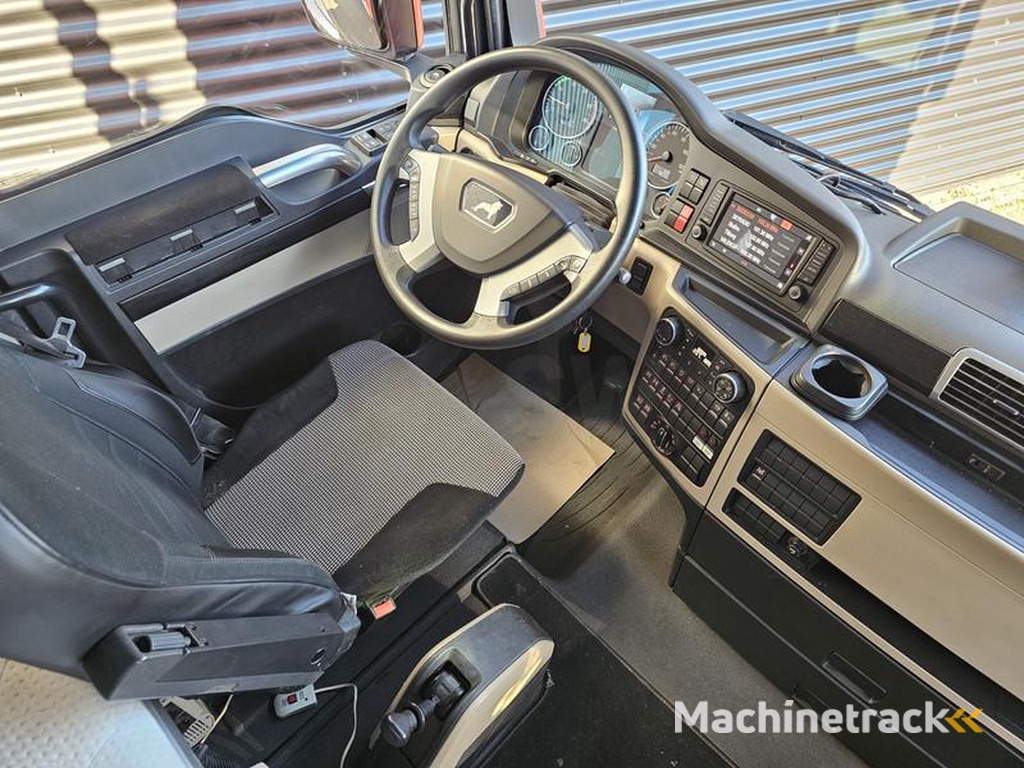 MAN TGX