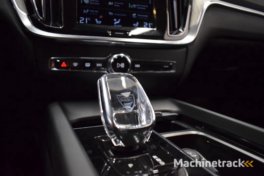 Volvo V60 2.0 B5 250pk AUT8 Inscription Mild Hybr. Leer/ Stoel verw./ Adapt. Cruise/ Donker glas