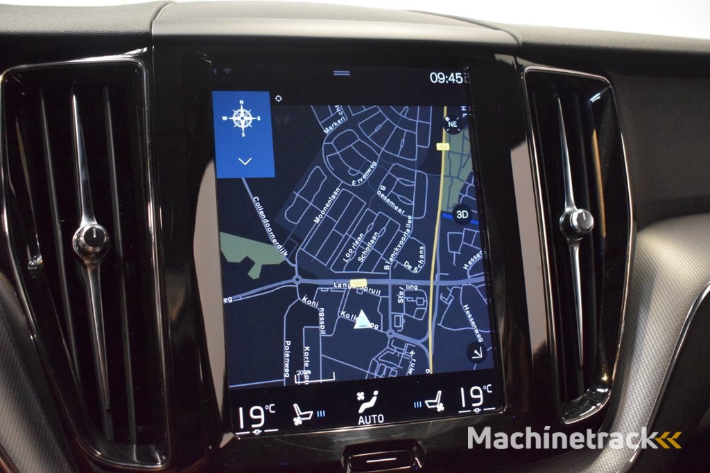 Volvo XC60 2.0 D4 190pk AUT8 R-Design Trekhaak/Adaptive Cruise/Leer/Stoelverwarming en ventilatie