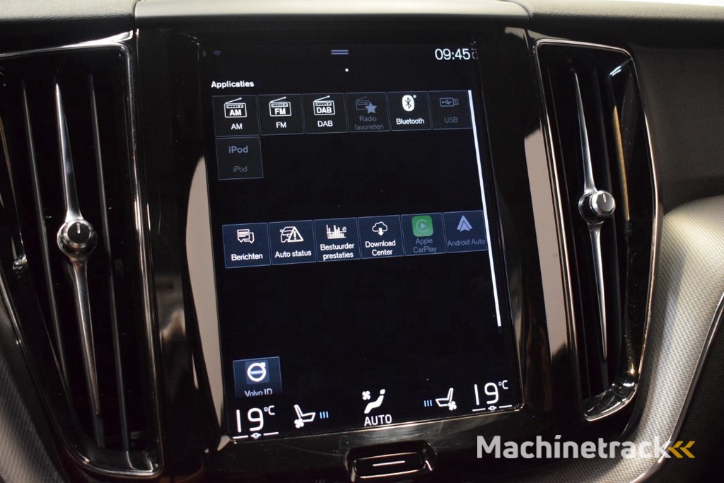 Volvo XC60 2.0 D4 190pk AUT8 R-Design Trekhaak/Adaptive Cruise/Leer/Stoelverwarming en ventilatie