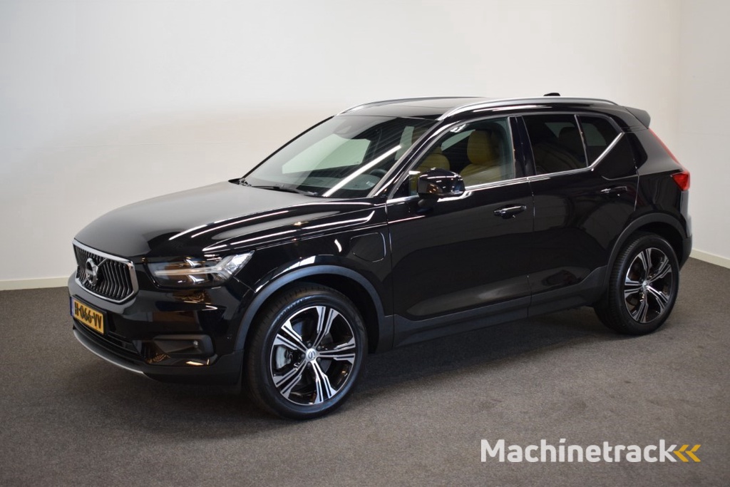Volvo XC40 T5 262pk AUT7 Twin Engine Inscription Hybr. Adapt. Cruise/ Camera 360°/ Stoel verw. V+A/ Stuur verw./ Leer/ Navi/ CarPlay