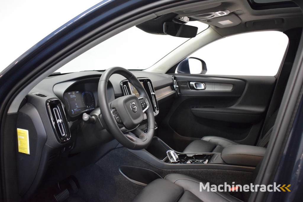 Volvo XC40 T3 163pk AUT8 Inscription Trekhaak 1600kg/ Leer/ Stoelverw./ Panodak/ Camera