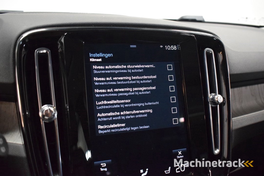 Volvo XC40 T3 163pk AUT8 Inscription Trekhaak 1600kg/ Leer/ Stoelverw./ Panodak/ Camera