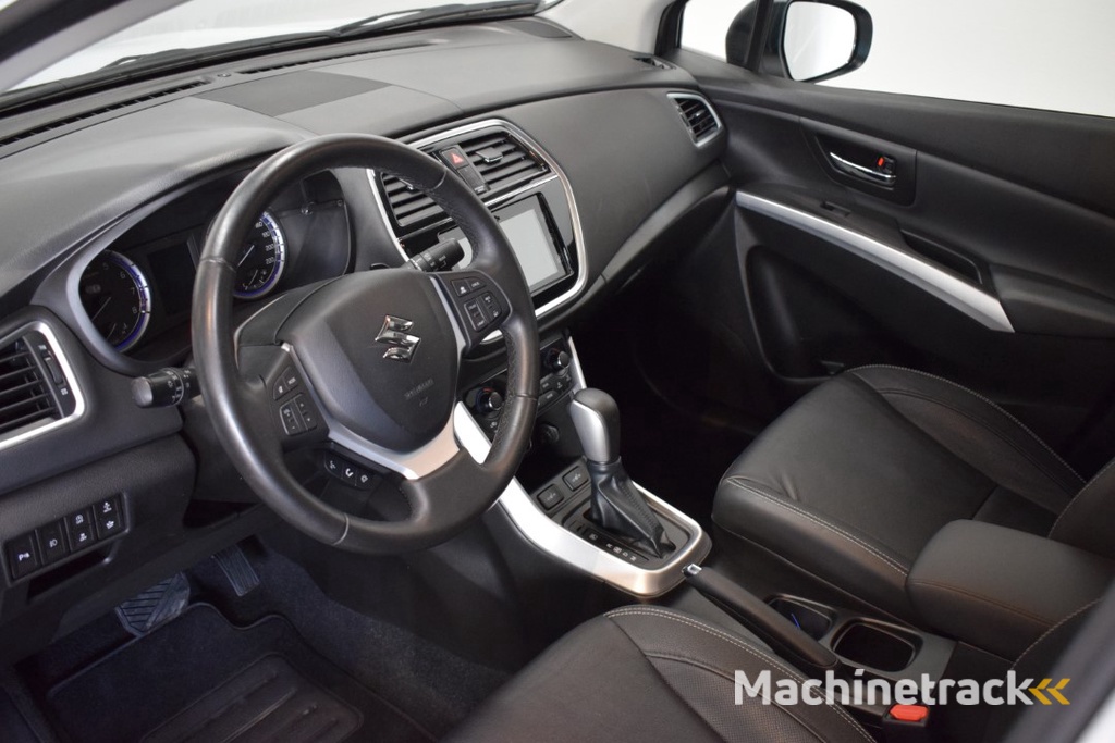 Suzuki S-Cross SX4 1.4 140pk AUT Boosterjet High Executive Adapt Cruise/ Camera/ Leer/ Stoelverw./ Pano/ PDC