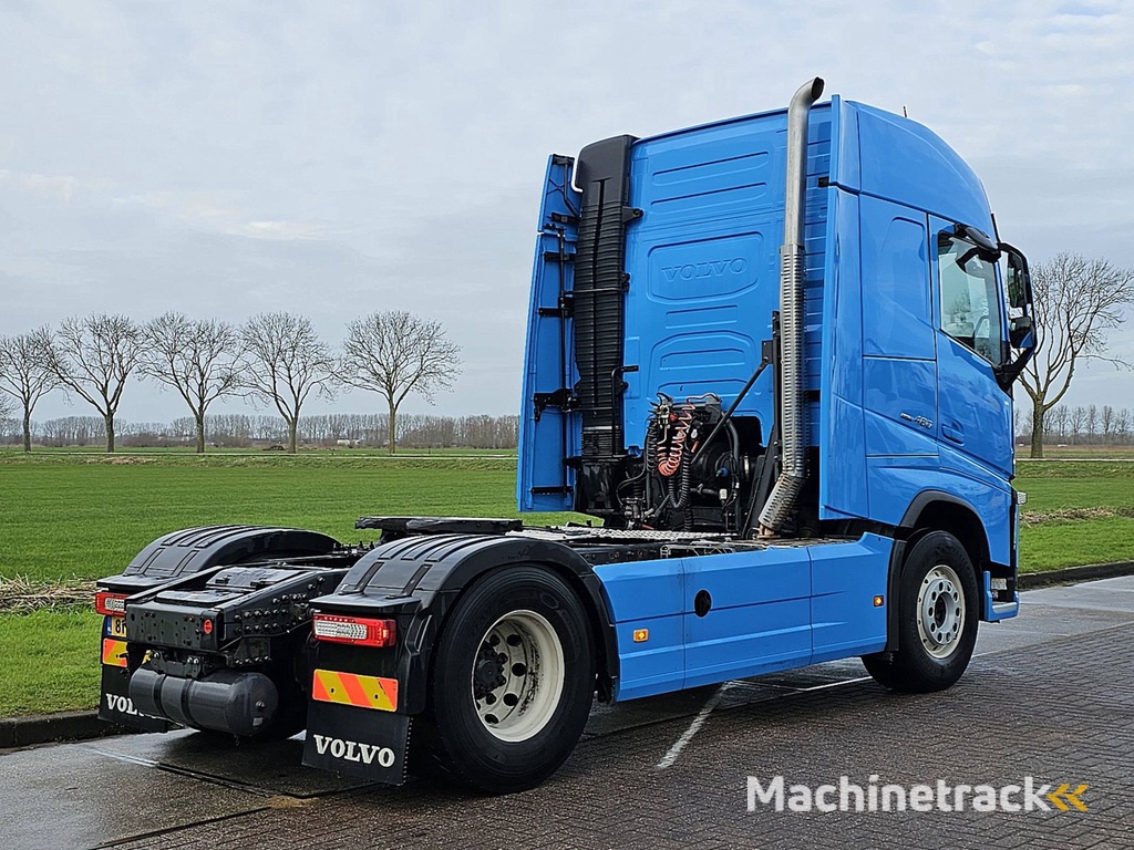 VOLVO FH 460 pto skirts veb+