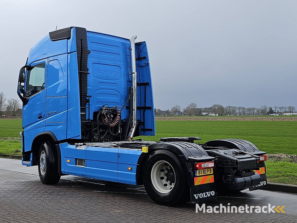 VOLVO FH 460 pto skirts veb+