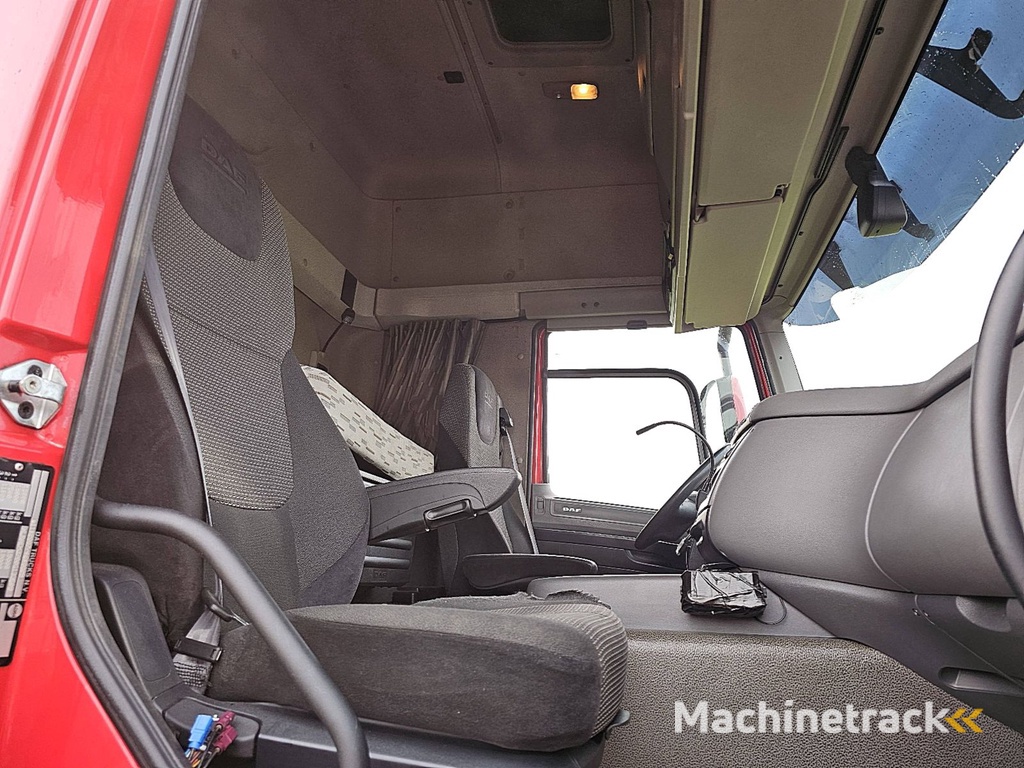 DAF CF 290 19t spacecab lift