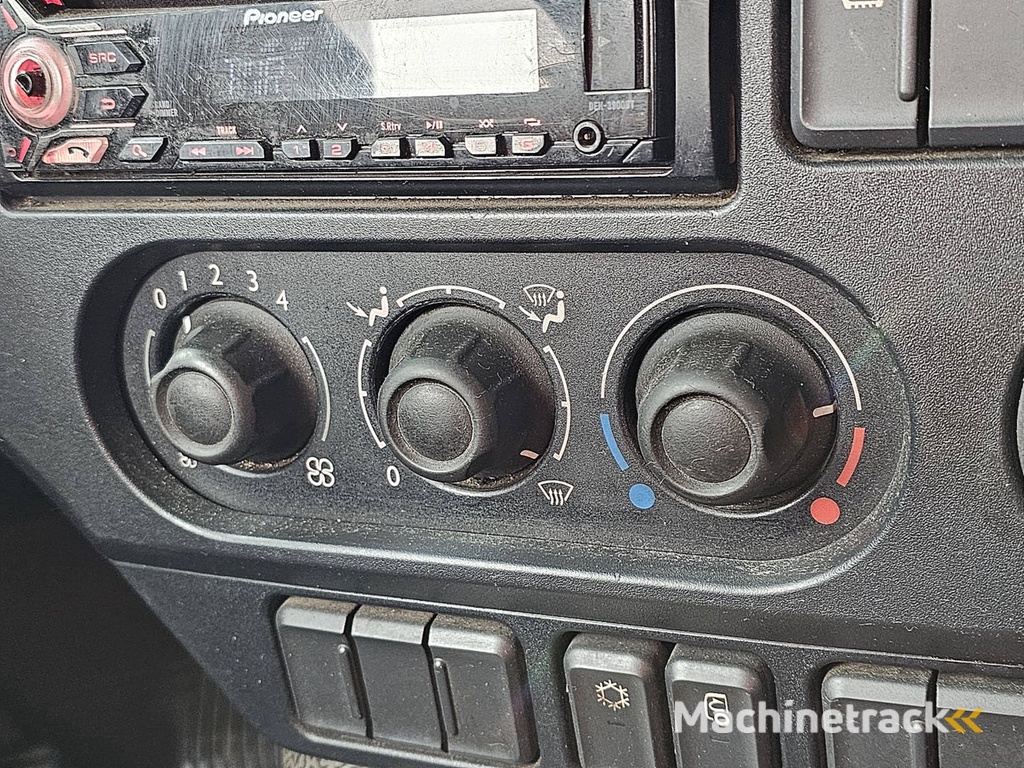 DAF CF 290 19t spacecab lift