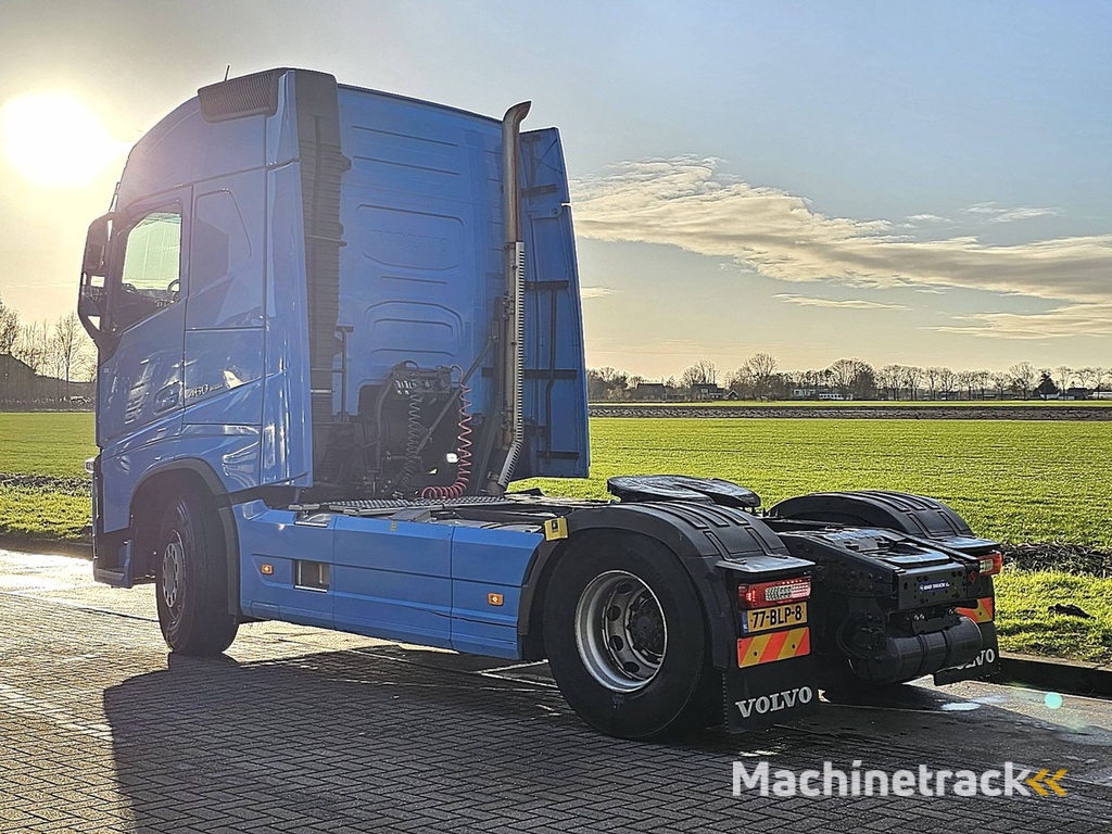 VOLVO FH 460 pto skirts veb+