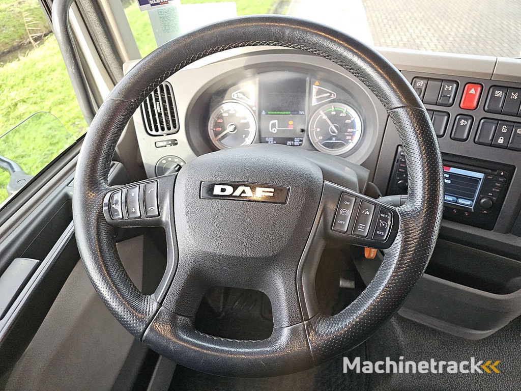 DAF LF 260 16t airco taillift