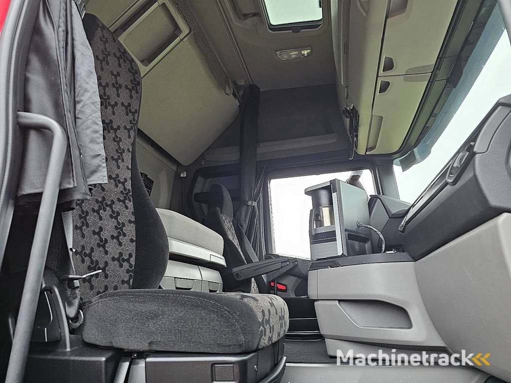 SCANIA R520 6x2 nb retarder