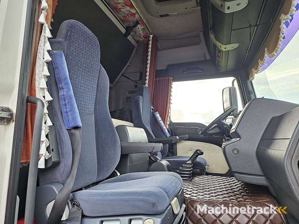 M.A.N. 12.240 TGL lx lift airco 6 cyl.