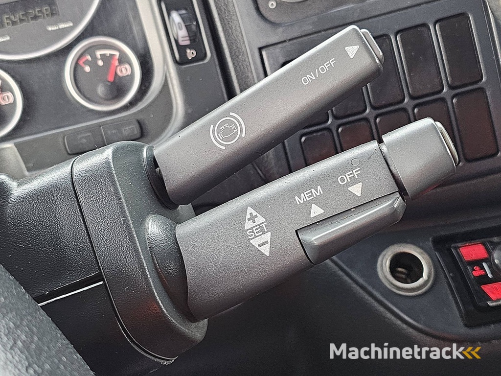 M.A.N. 12.240 TGL lx lift airco 6 cyl.