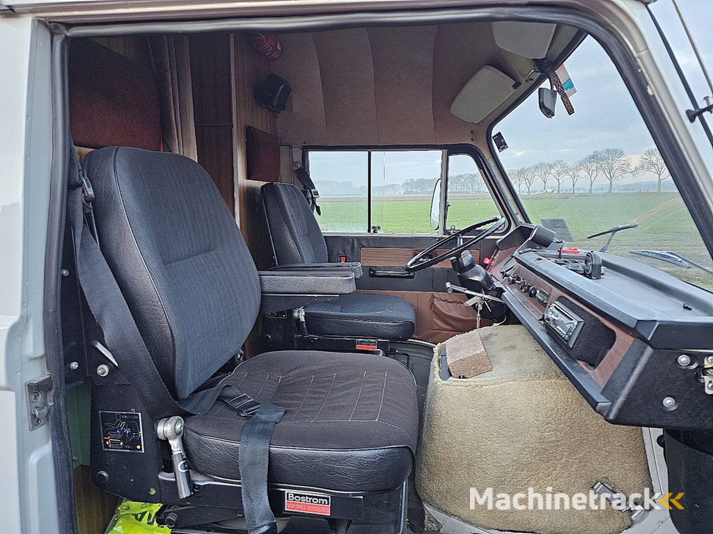 MERCEDES-BENZ 206 d camper