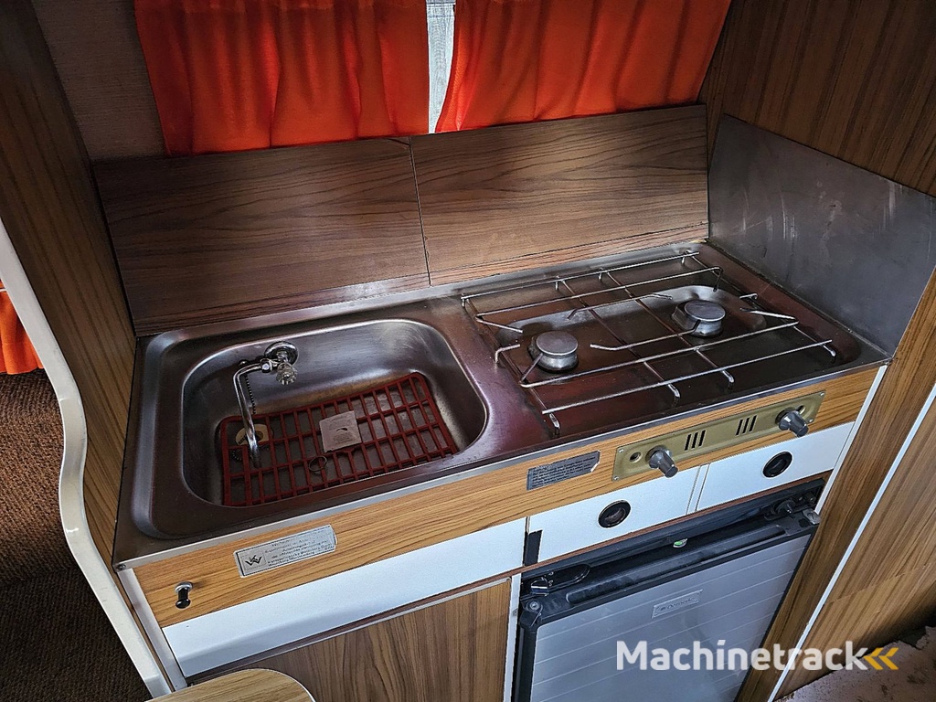 MERCEDES-BENZ 206 d camper