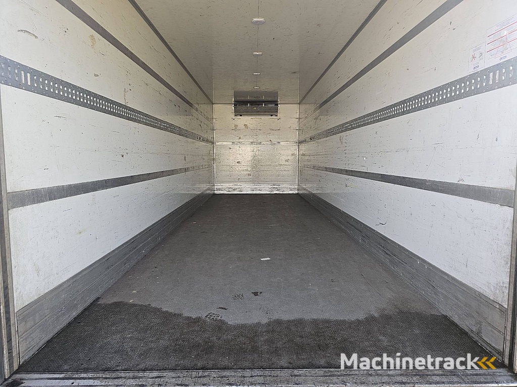 DAF CF 400 carrier supra 550