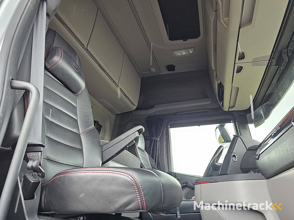 SCANIA R660 6x2 nb retarder