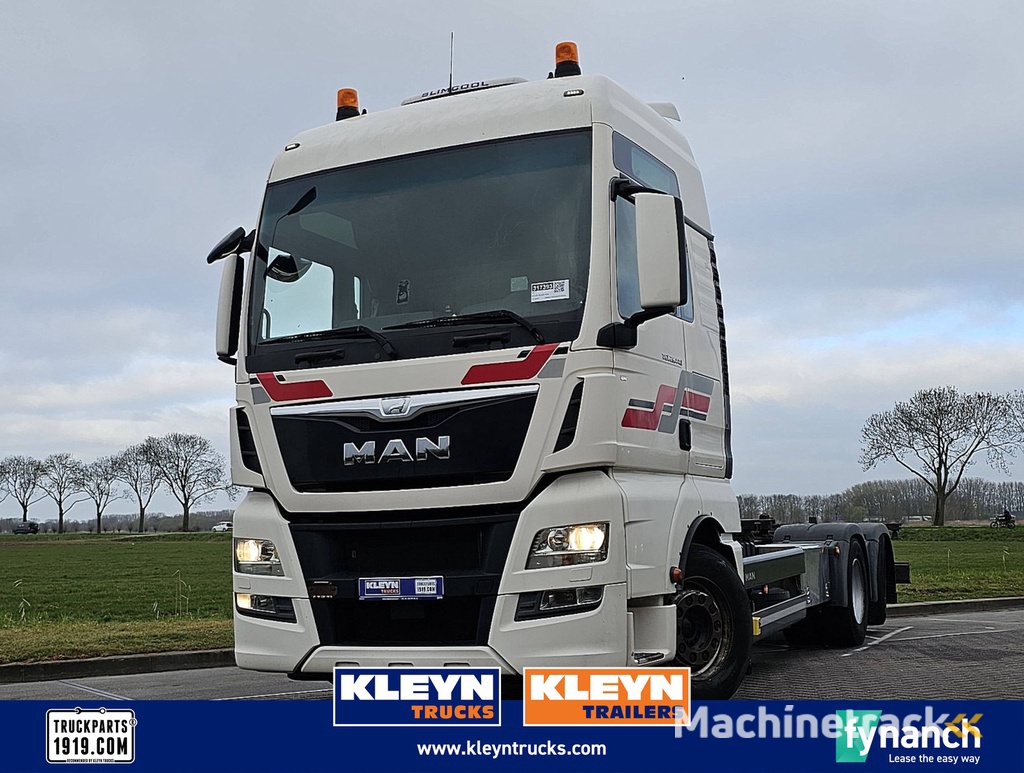 M.A.N. 26.440 TGX xxl 6x2-4 intarder