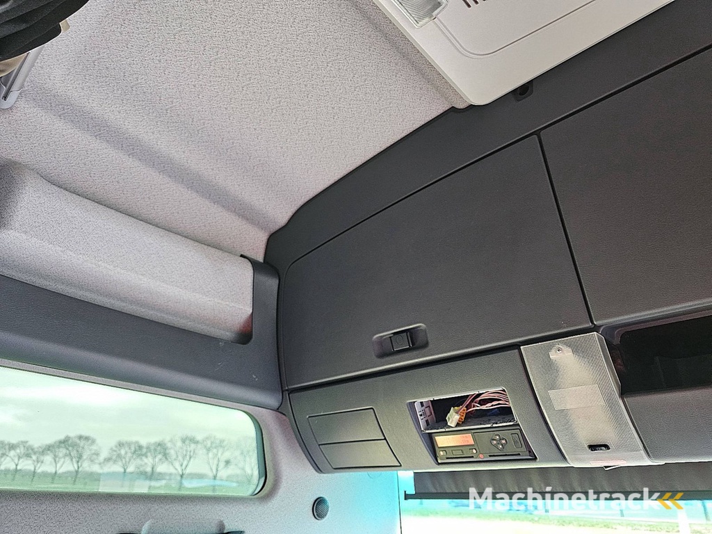 M.A.N. 26.440 TGX xxl 6x2-4 intarder