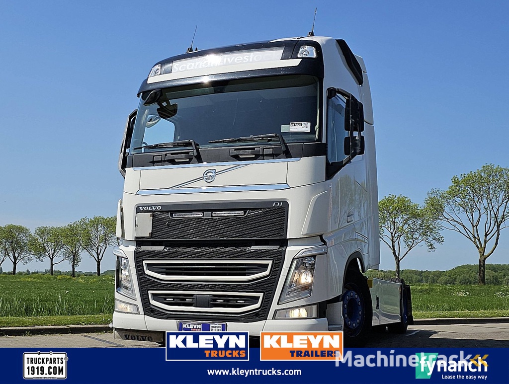 VOLVO FH 500 xl 2x tank skirts