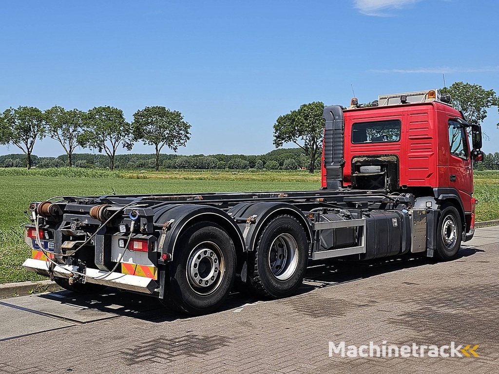 VOLVO FM 11.330 6x2 manual wb460