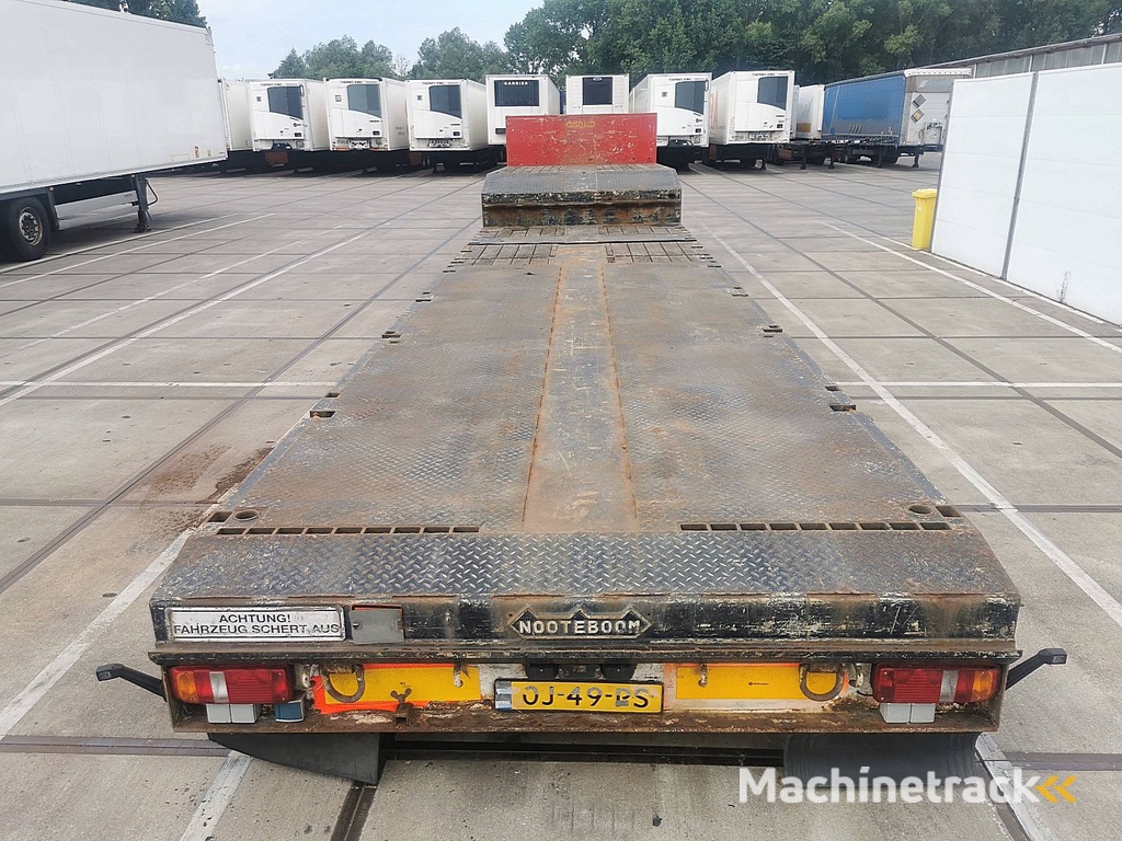 NOOTEBOOM OSD-850-04V 4 axle 1x extendable