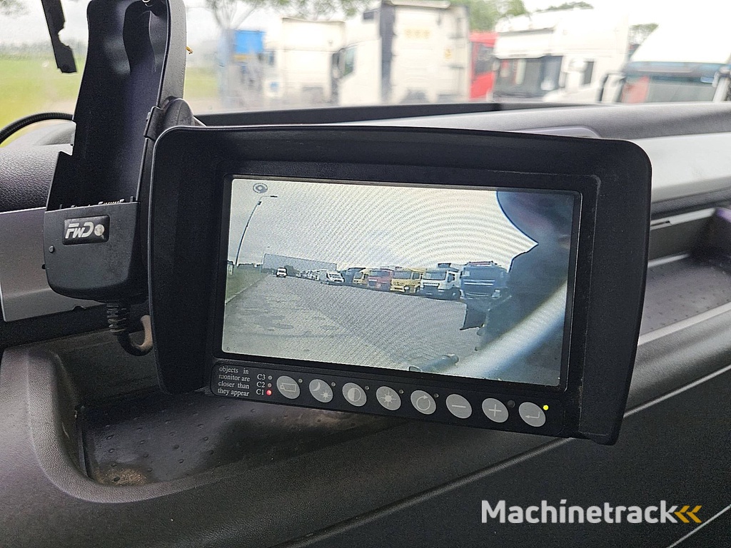 M.A.N. 33.400 TGX xl 6x4 full steel