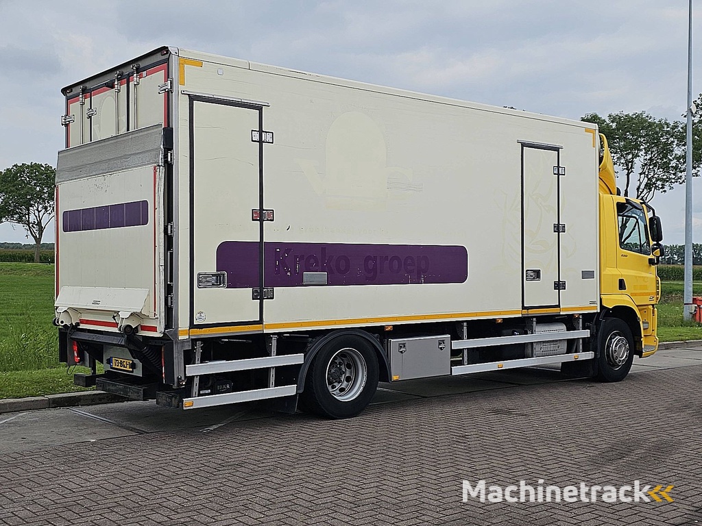 DAF CF 220 carrier lift doors