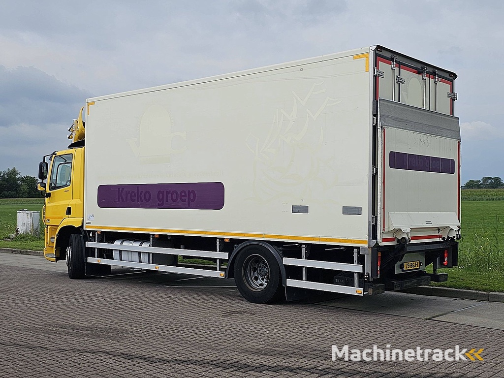 DAF CF 220 carrier lift doors