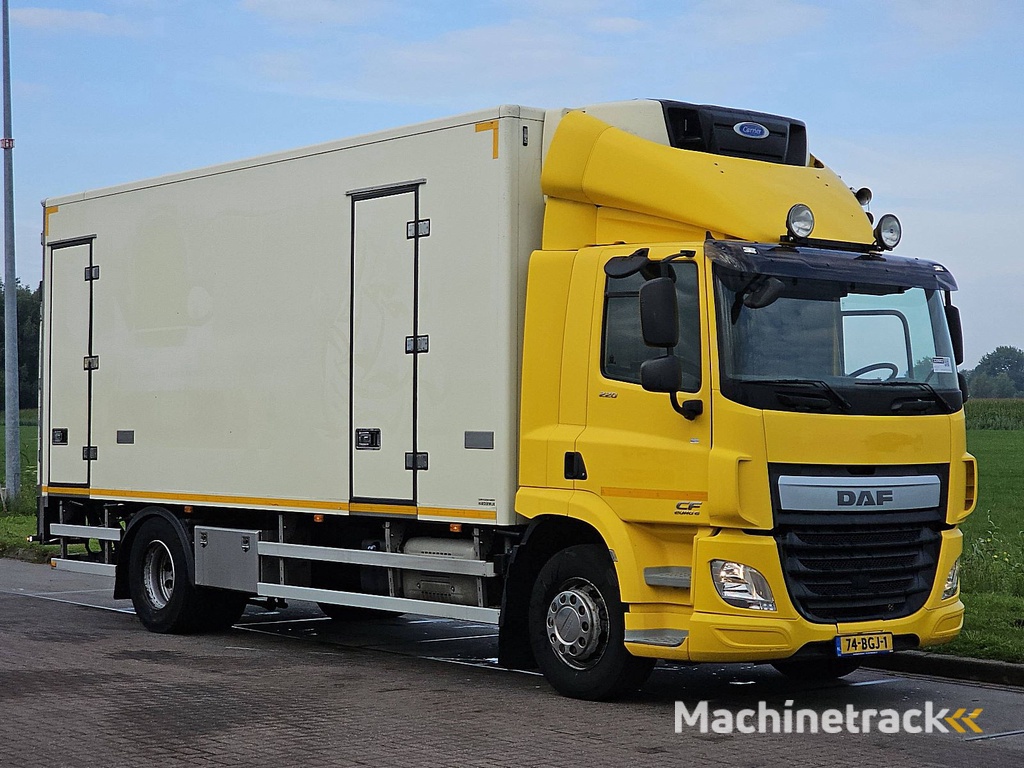 DAF CF 220 carrier lift doors