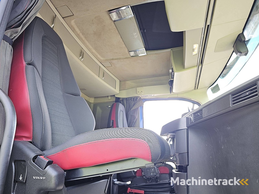 VOLVO FH 540 6x2*4  hiab 177k pro