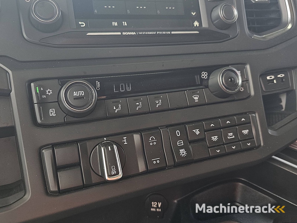 SCANIA R500 6x2/4 ret. leather
