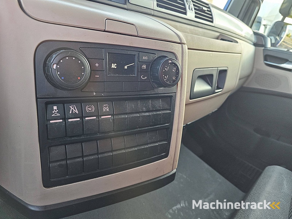 M.A.N. 12.190 TGL airco 3 seats navi