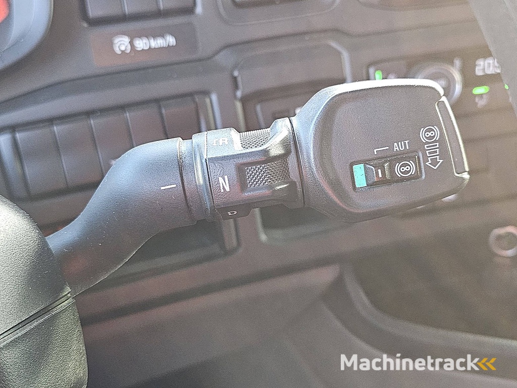 SCANIA P250 3t lift edscha