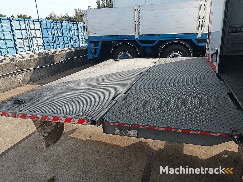 KRONE SD DRYLINER 2t taillift lbw klep