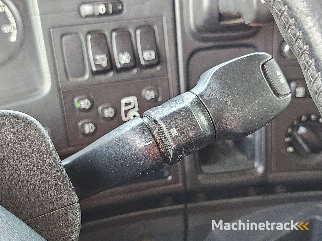 SCANIA P250 4x2mlb airco wb 590