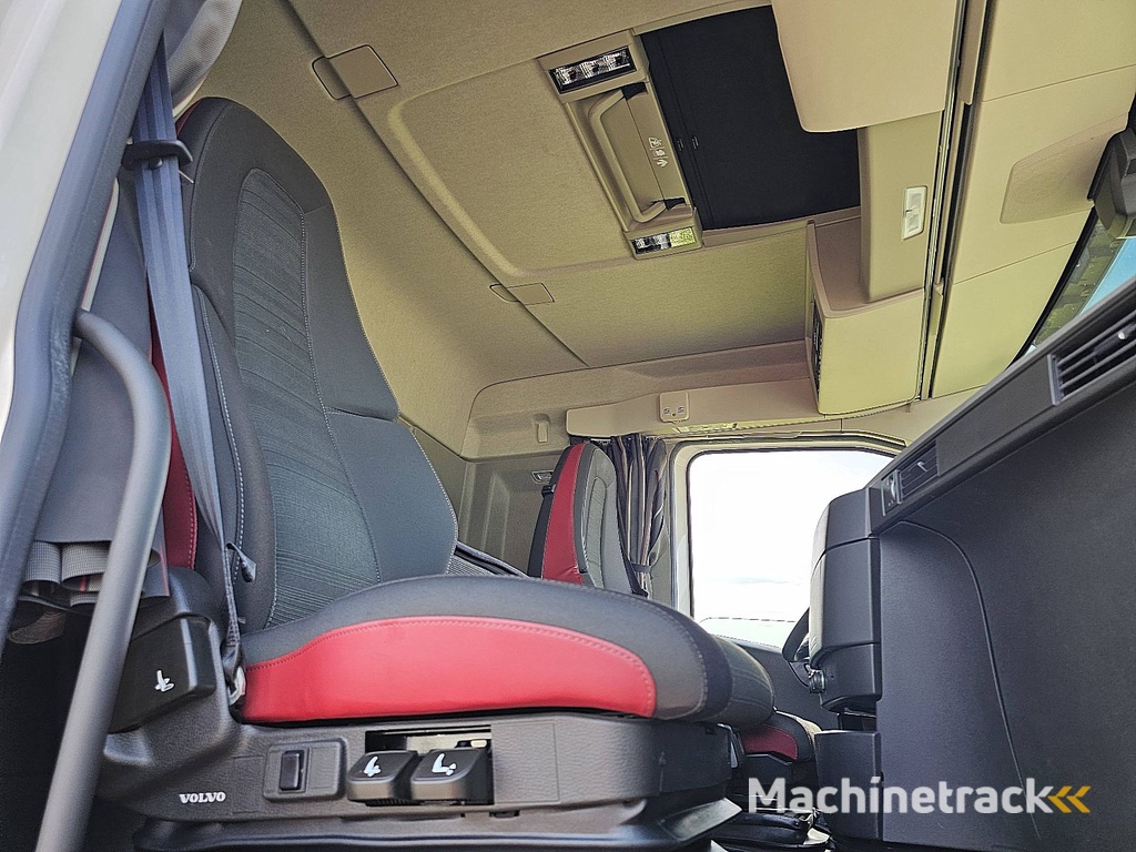 VOLVO FH 500 6x2 steered pto+hydr