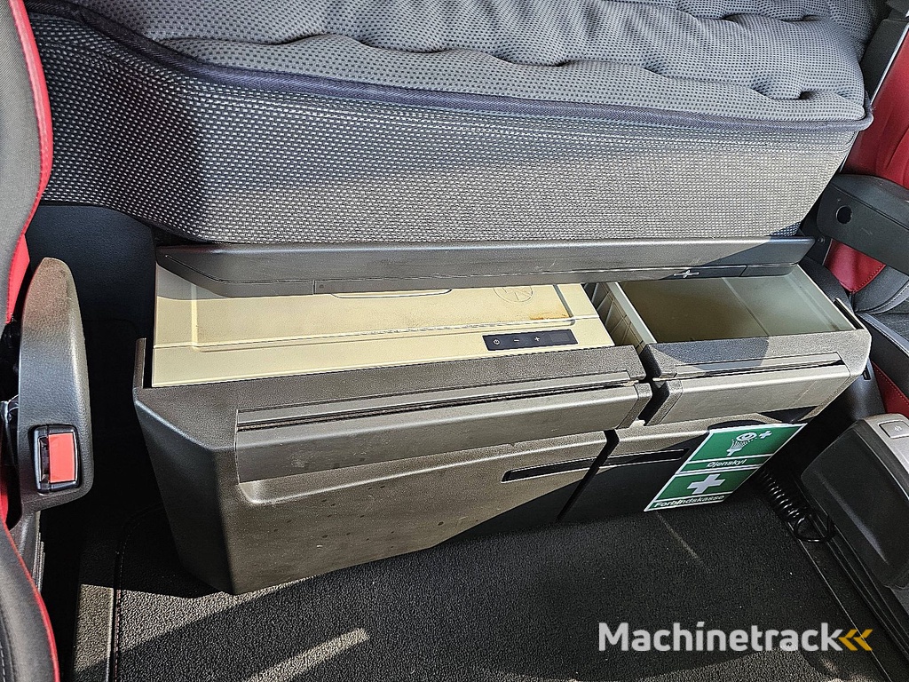 VOLVO FH 500 6x2 steered pto+hydr